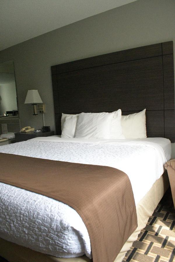 Adams Inn And Suites Εξωτερικό φωτογραφία