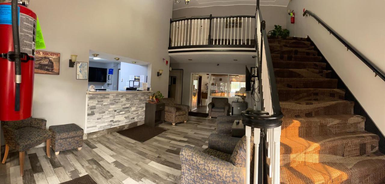 Adams Inn And Suites Εξωτερικό φωτογραφία