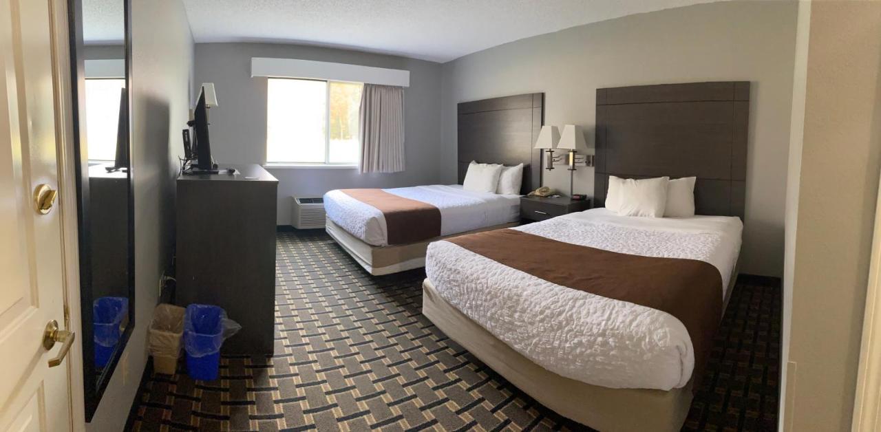 Adams Inn And Suites Εξωτερικό φωτογραφία